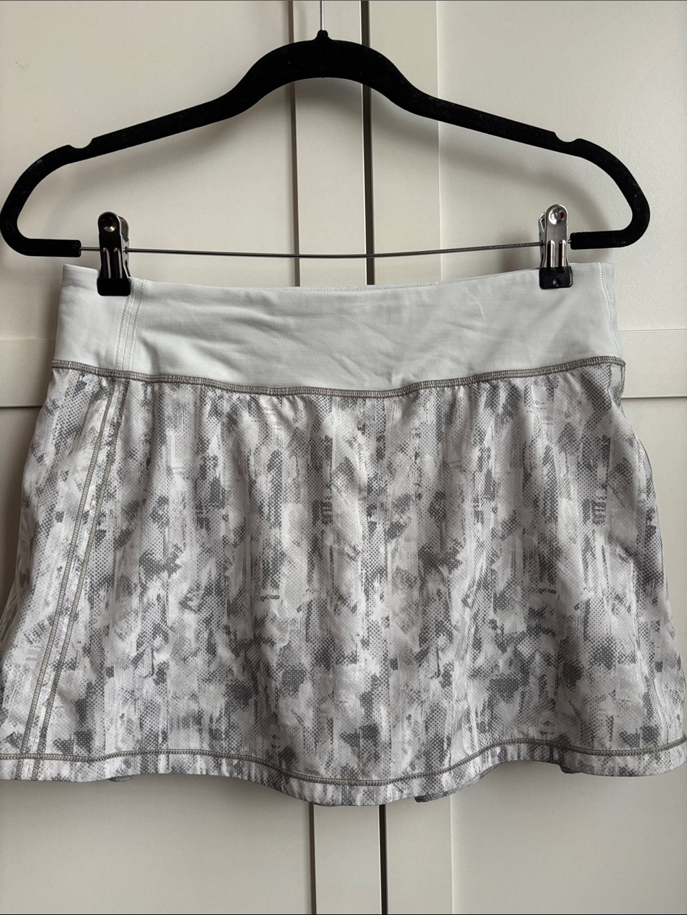 Lululemon White Gray pace Rival Athletic Skort size 8 tall